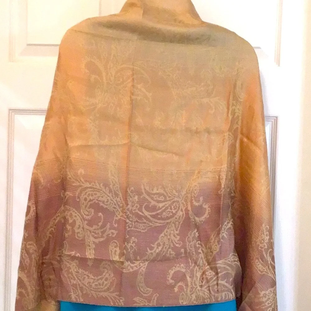Luxurious silk feel